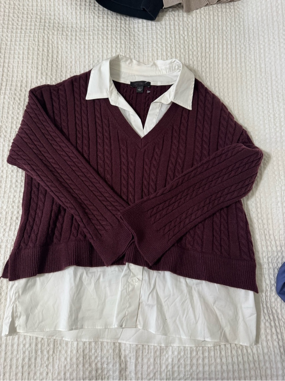 Ann Taylor Cable-Knit V-Neck Sweater in Deep Wine
